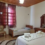 Sara Guesthouse